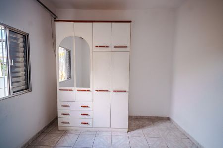 Casa à venda com 187m², 4 quartos e 3 vagas Casa à venda com 187m², 4 quartos e 3 vagasQuarto 2