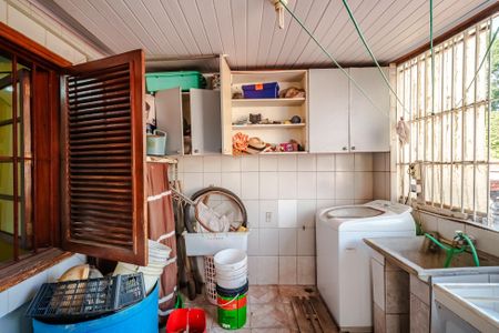Casa à venda com 187m², 4 quartos e 3 vagas Casa à venda com 187m², 4 quartos e 3 vagasÁrea de Serviço