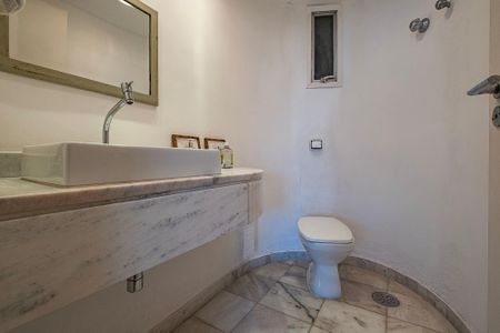 Lavabo de apartamento à venda com 3 quartos, 178m² em Jardim Paulistano, São Paulo