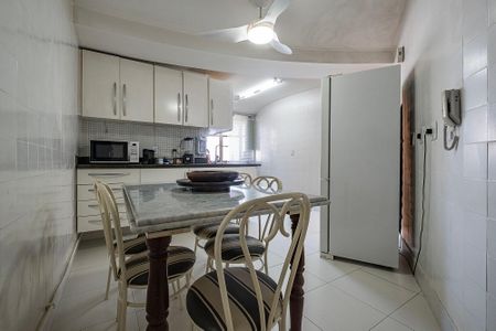 Cozinha de apartamento à venda com 3 quartos, 178m² em Jardim Paulistano, São Paulo