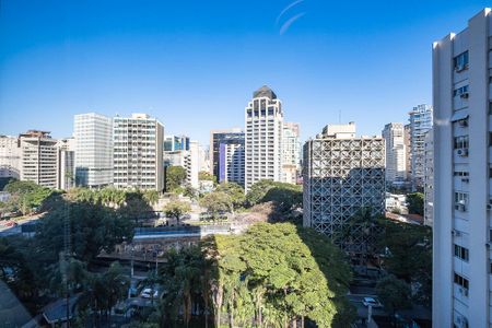 Sala - Vista de apartamento à venda com 3 quartos, 178m² em Jardim Paulistano, São Paulo