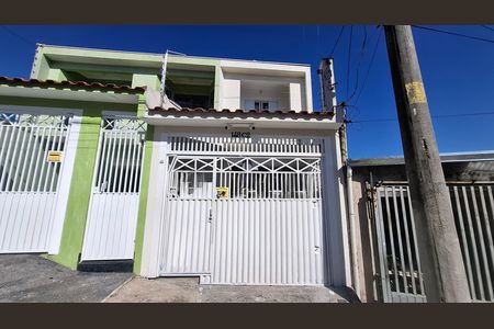 Fachada de casa para alugar com 3 quartos, 297m² em Vila Bela Vista, Santo André