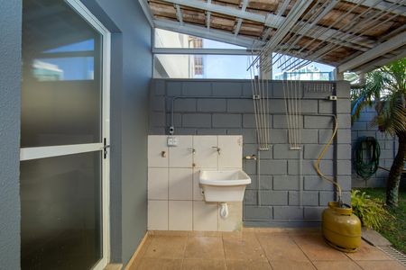 AREA DE SERVICO de casa para alugar com 3 quartos, 135m² em Buritis, Belo Horizonte