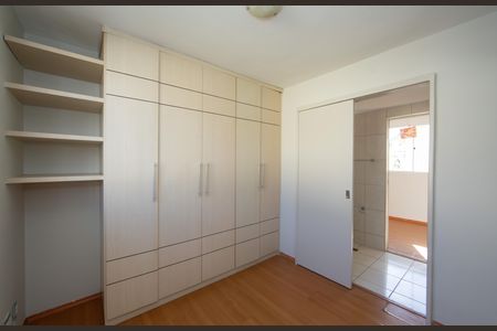 QUARTO2 de casa para alugar com 3 quartos, 135m² em Buritis, Belo Horizonte