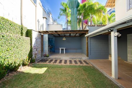 AREA EXTERNA de casa para alugar com 3 quartos, 135m² em Buritis, Belo Horizonte