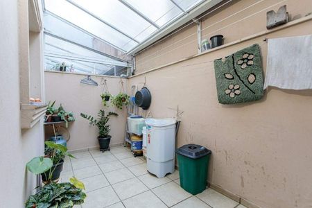 Casa à venda com 2 quartos, 68m² em Parque Oratório, Santo André