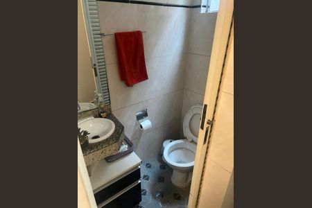 Banheiro de casa à venda com 4 quartos, 110m² em Parque Casa de Pedra, São Paulo