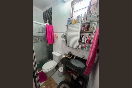 Banheiro de casa à venda com 4 quartos, 110m² em Parque Casa de Pedra, São Paulo