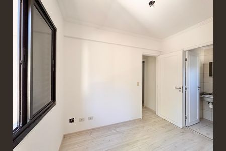 Suíte  de apartamento à venda com 2 quartos, 61m² em Vila Primavera, São Paulo