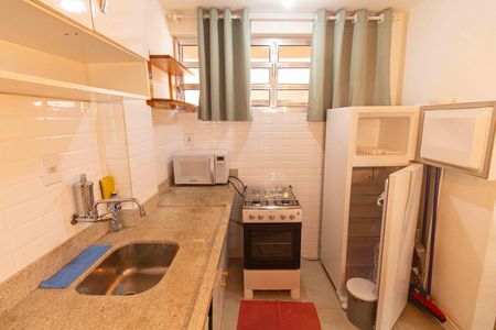 Cozinha e Área de Serviço de kitnet/studio para alugar com 0 quarto, 30m² em Liberdade, São Paulo