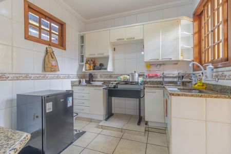 Casa à venda com 3 quartos, 205m² em Itapoã, Belo Horizonte