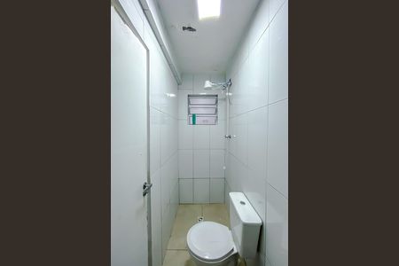 Banheiro de apartamento para alugar com 1 quarto, 30m² em Vila Oratorio, São Paulo