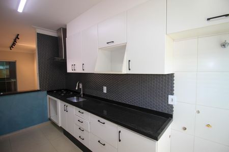 Casa de condomínio para alugar com 146m², 3 quartos e 2 vagas