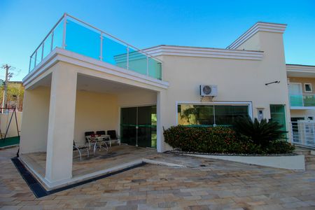 Casa de condomínio para alugar com 146m², 3 quartos e 2 vagas