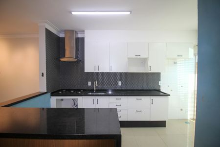 Casa de Condomínio para alugar com 3 quartos, 146m² em Jardim Bela Vista, Sorocaba