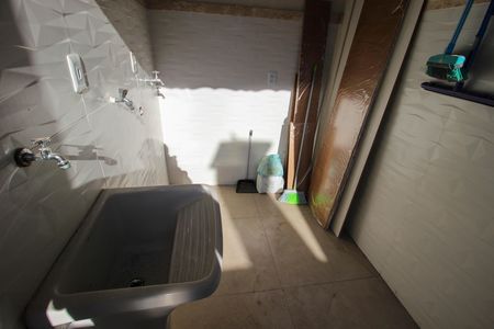 Casa de condomínio para alugar com 146m², 3 quartos e 2 vagas