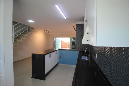Casa de condomínio para alugar com 146m², 3 quartos e 2 vagas