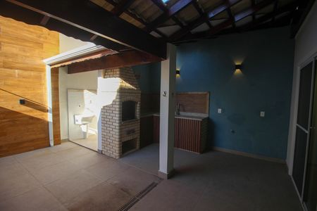 Casa de condomínio para alugar com 146m², 3 quartos e 2 vagas