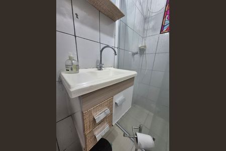 Casa à venda com 2 quartos, 60m² em Jardim Saint Moritz, Taboão da Serra