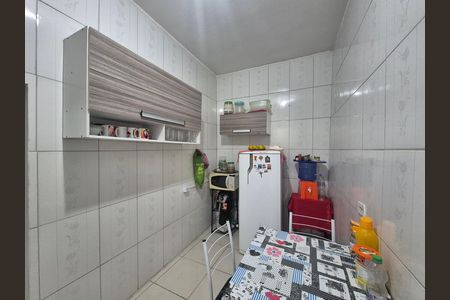 Casa à venda com 2 quartos, 60m² em Jardim Saint Moritz, Taboão da Serra