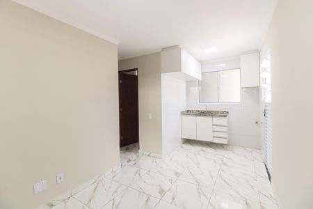 Sala de apartamento para alugar com 2 quartos, 42m² em Vila Nova Savoia, São Paulo