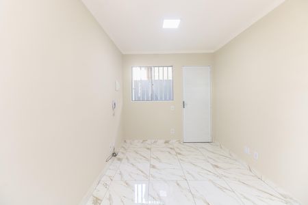 Sala de apartamento para alugar com 2 quartos, 42m² em Vila Nova Savoia, São Paulo
