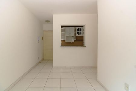 Sala de apartamento para alugar com 1 quarto, 48m² em São Sebastião, Porto Alegre