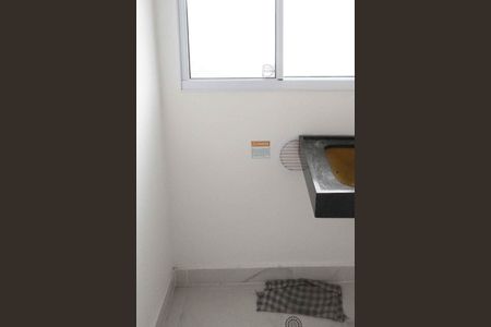 Área de Serviço de apartamento para alugar com 2 quartos, 36m² em Vila Antonieta, São Paulo