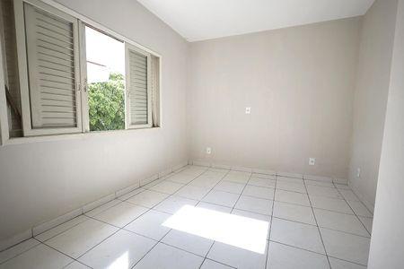 Casa à venda com 161m², 3 quartos e 3 vagas Casa à venda com 161m², 3 quartos e 3 vagasQuarto 1