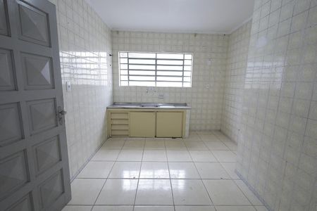 Casa à venda com 161m², 3 quartos e 3 vagas Casa à venda com 161m², 3 quartos e 3 vagasCozinha