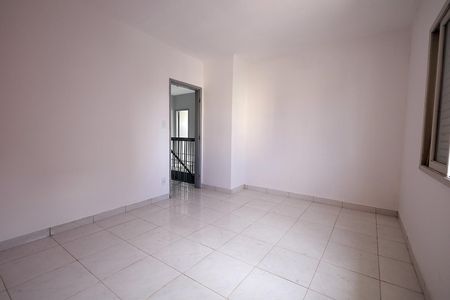 Casa à venda com 161m², 3 quartos e 3 vagas Casa à venda com 161m², 3 quartos e 3 vagasQuarto 3