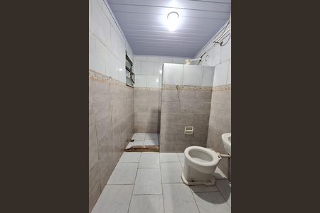 Banheiro de casa para alugar com 1 quarto, 80m² em Santo Antonio, Duque de Caxias