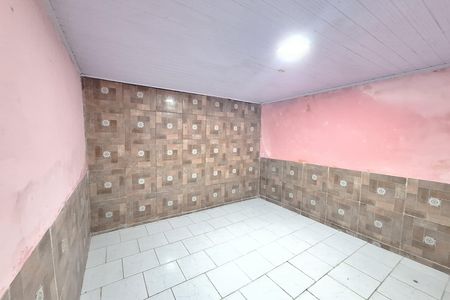 Quarto de casa para alugar com 1 quarto, 80m² em Santo Antonio, Duque de Caxias