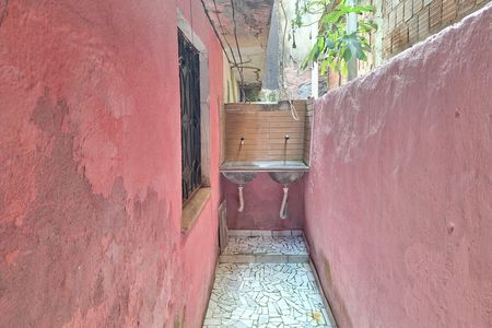 Área de Serviço de casa para alugar com 1 quarto, 80m² em Santo Antonio, Duque de Caxias