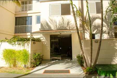 Apartamento para alugar com 1235m², 2 quartos e 1 vaga Apartamento para alugar com 1235m², 2 quartos e 1 vagaFachada do bloco