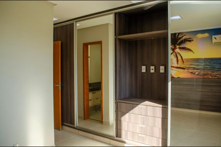 Apartamento para alugar com 1235m², 2 quartos e 1 vaga Apartamento para alugar com 1235m², 2 quartos e 1 vagaSuíte