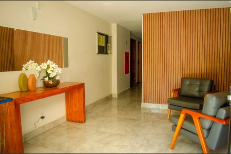 Apartamento para alugar com 1235m², 2 quartos e 1 vaga Apartamento para alugar com 1235m², 2 quartos e 1 vagaHall social