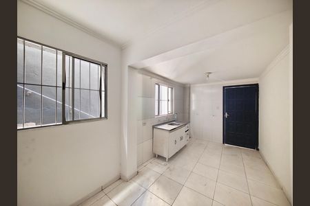 Cozinha de casa para alugar com 2 quartos, 50m² em Jardim Jacana, São Paulo