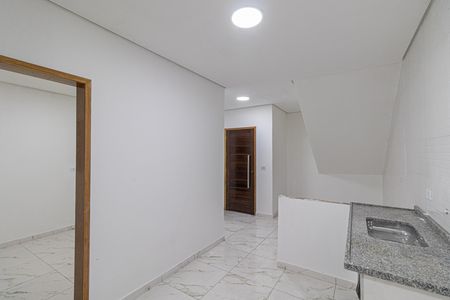 Sala/Cozinha/Área de Serviço  de apartamento para alugar com 2 quartos, 55m² em Vila Curuçá Velha, São Paulo
