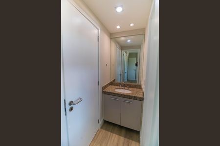 Apartamento à venda com 96m², 3 quartos e 1 vaga Apartamento à venda com 96m², 3 quartos e 1 vagaBanheiro das Suítes 1 e 2