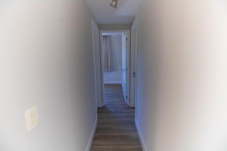 Apartamento à venda com 96m², 3 quartos e 1 vaga Apartamento à venda com 96m², 3 quartos e 1 vagaCorredor