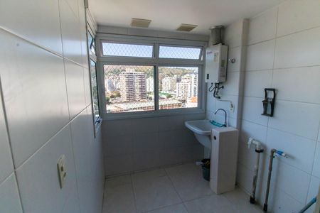 Apartamento à venda com 96m², 3 quartos e 1 vaga Apartamento à venda com 96m², 3 quartos e 1 vagaCozinha e Área de Serviço