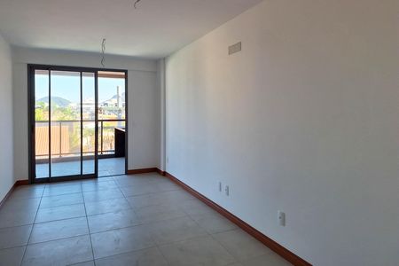 Sala de apartamento à venda com 2 quartos, 82m² em Piratininga, Niterói