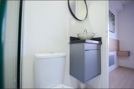 Banheiro de kitnet/studio à venda com 1 quarto, 18m² em Jardim Jaragua (sao Domingos), São Paulo