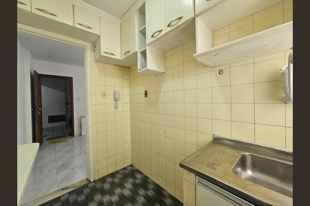 Cozinha de apartamento para alugar com 2 quartos, 50m² em Brotas, Salvador