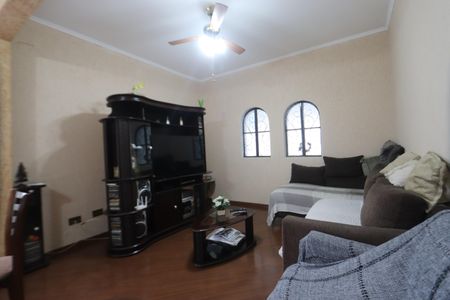 Casa à venda com 3 quartos, 149m² em Cidade São Mateus, São Paulo