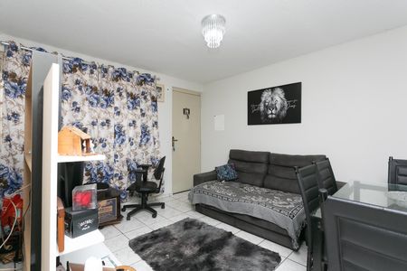 Sala de apartamento para alugar com 2 quartos, 52m² em Itaquera, São Paulo