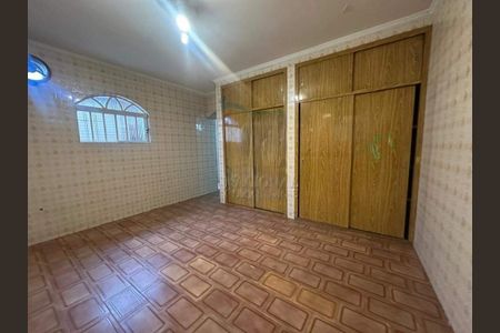 Casa à venda com 3 quartos, 120m² em Vila Metalúrgica, Santo André