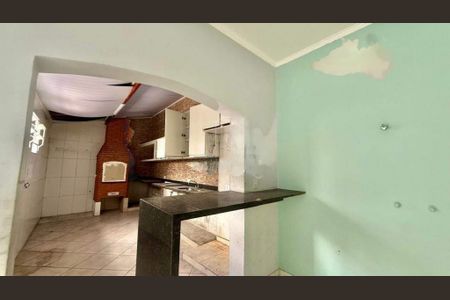 Casa à venda com 5 quartos, 300m² em Vila Curuçá, Santo André