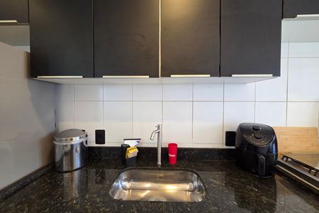 Cozinha de apartamento para alugar com 2 quartos, 55m² em Vila Assuncao, Praia Grande